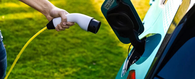 Raste tražnja za novim automobilima, uključujući i električne